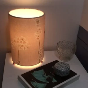 Ambiances & Toiles Lampe à Poser Cylindrique Motif Fleurs D’amandier, H 23 Cm 9